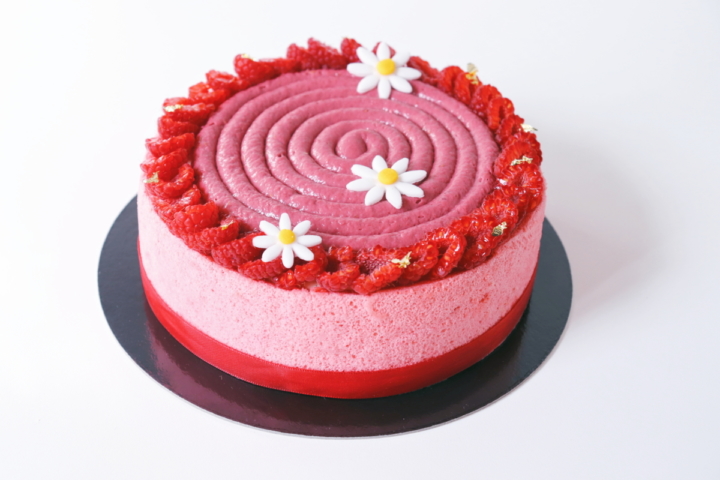 Charlotte vanille, framboise et chocolat Ruby - Recette Olivia Pâtisse